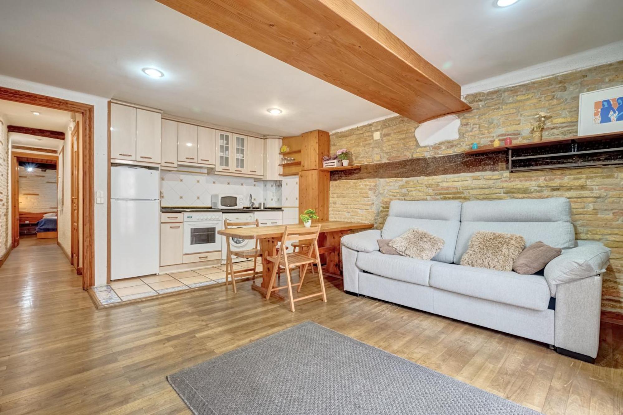 Casa Ana Mari II By Clabao Apartment ปัมโปลนา ภายนอก รูปภาพ